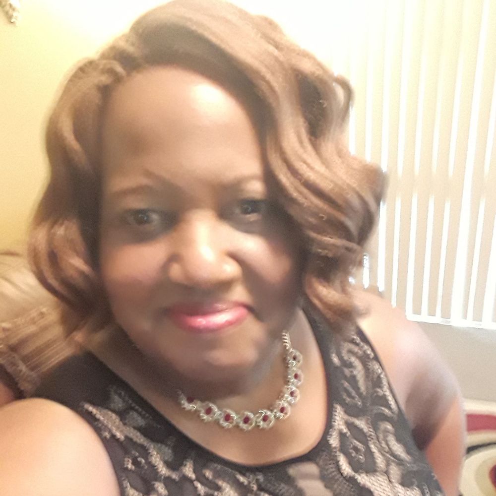 Meet your Posher, Regina